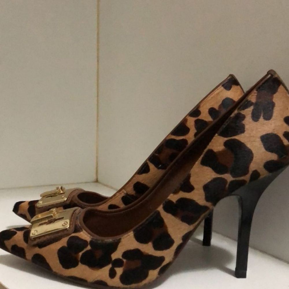 Tory Burch Designer Celina Leopard Animal Print Heels Pump Gold Logo 7 - Picture 3 of 11